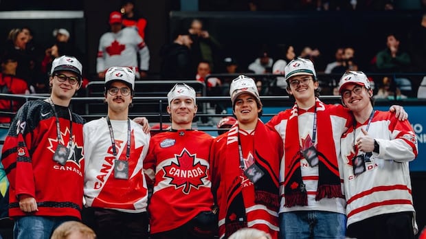 the-nhl’s-new-weapon:-6-regular-guys-from-winnipeg-and-a-smartphone