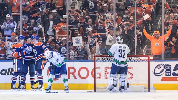 oilers-claim-playoff-home-ice-advantage-in-6-1-rout-of-canucks