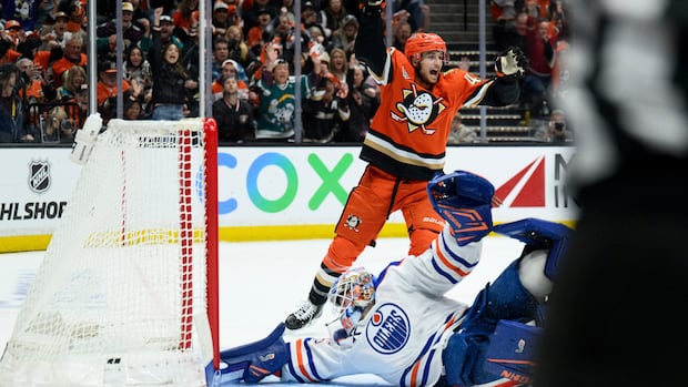 oilers-fall-to-ducks-in-game-4-with-4-3-ot-loss