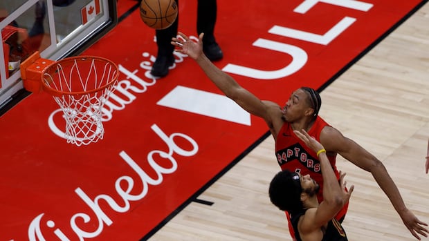 toronto-raptors-defeat-cleveland-cavaliers-in-game-4-to-tie-series