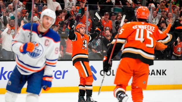 done-in-by-deficient-defence,-edmonton-oilers-ousted-early-from-nhl-playoffs